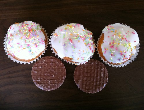 Olympic Logo a Day 031: cupcakes and sugar overdose